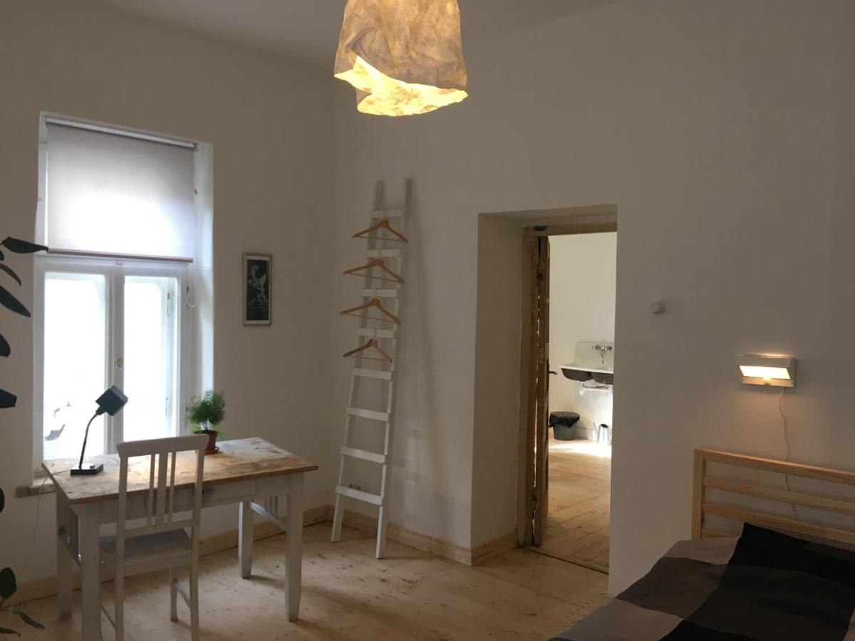 Old Town Apartment *